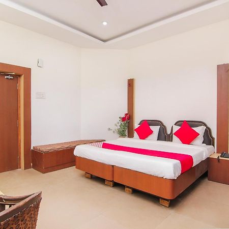 Lukergunj Holidays Prayagraj Exterior foto