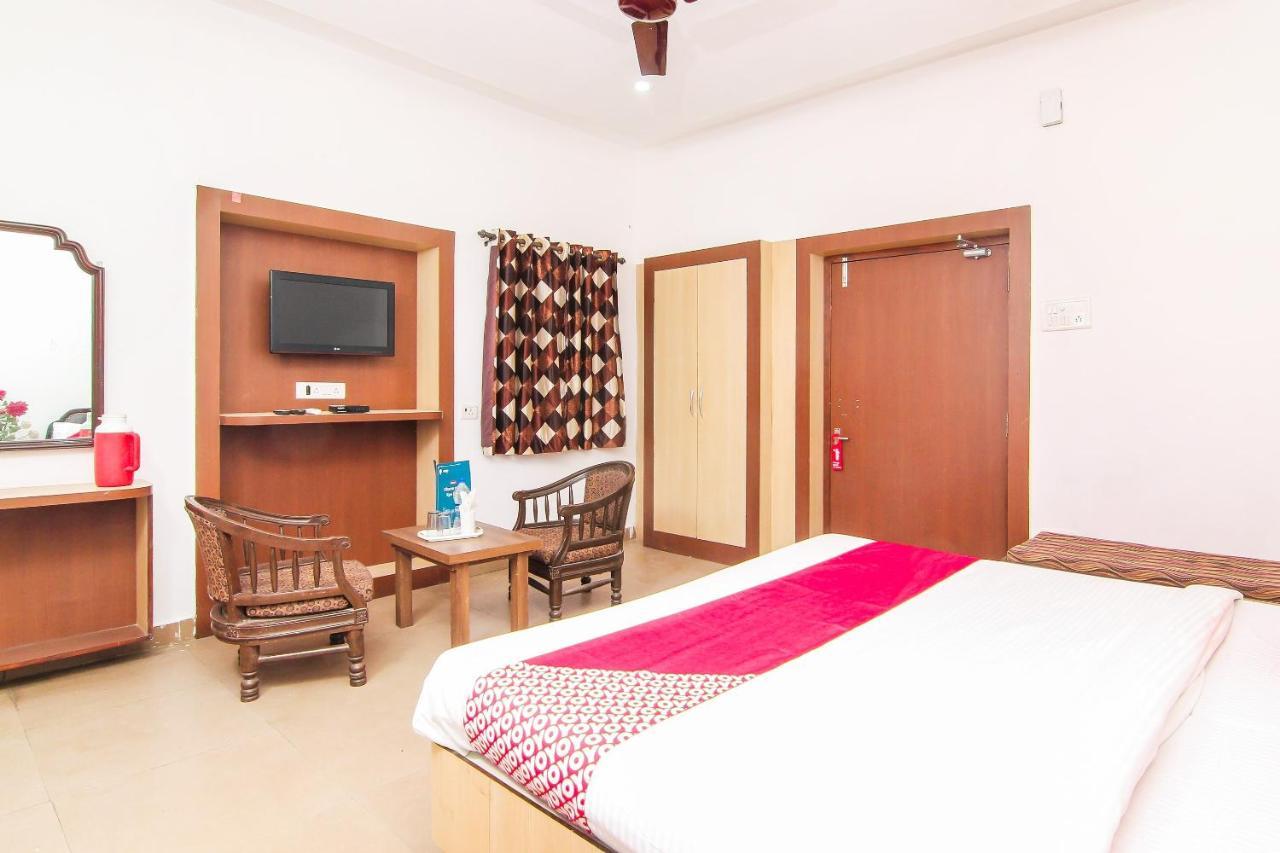 Lukergunj Holidays Prayagraj Exterior foto