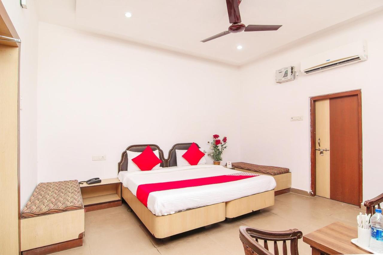 Lukergunj Holidays Prayagraj Exterior foto