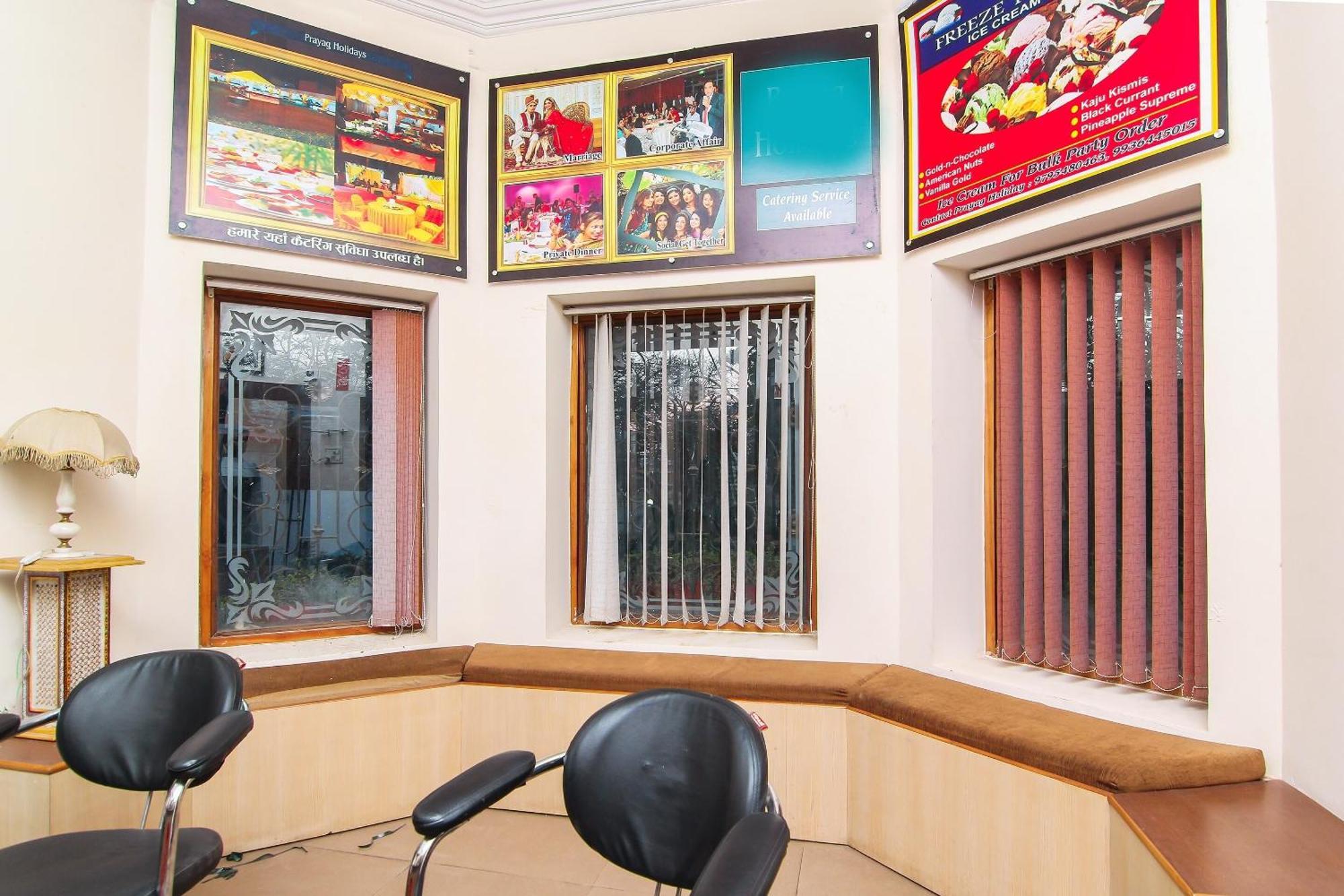 Lukergunj Holidays Prayagraj Exterior foto